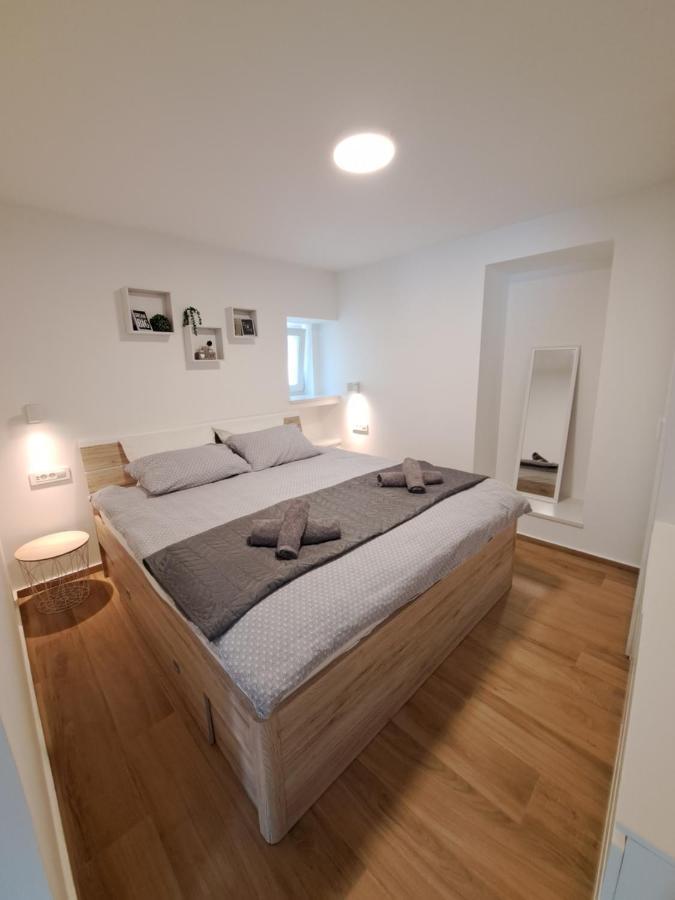 Apartman Tea Mali Lošinj Buitenkant foto