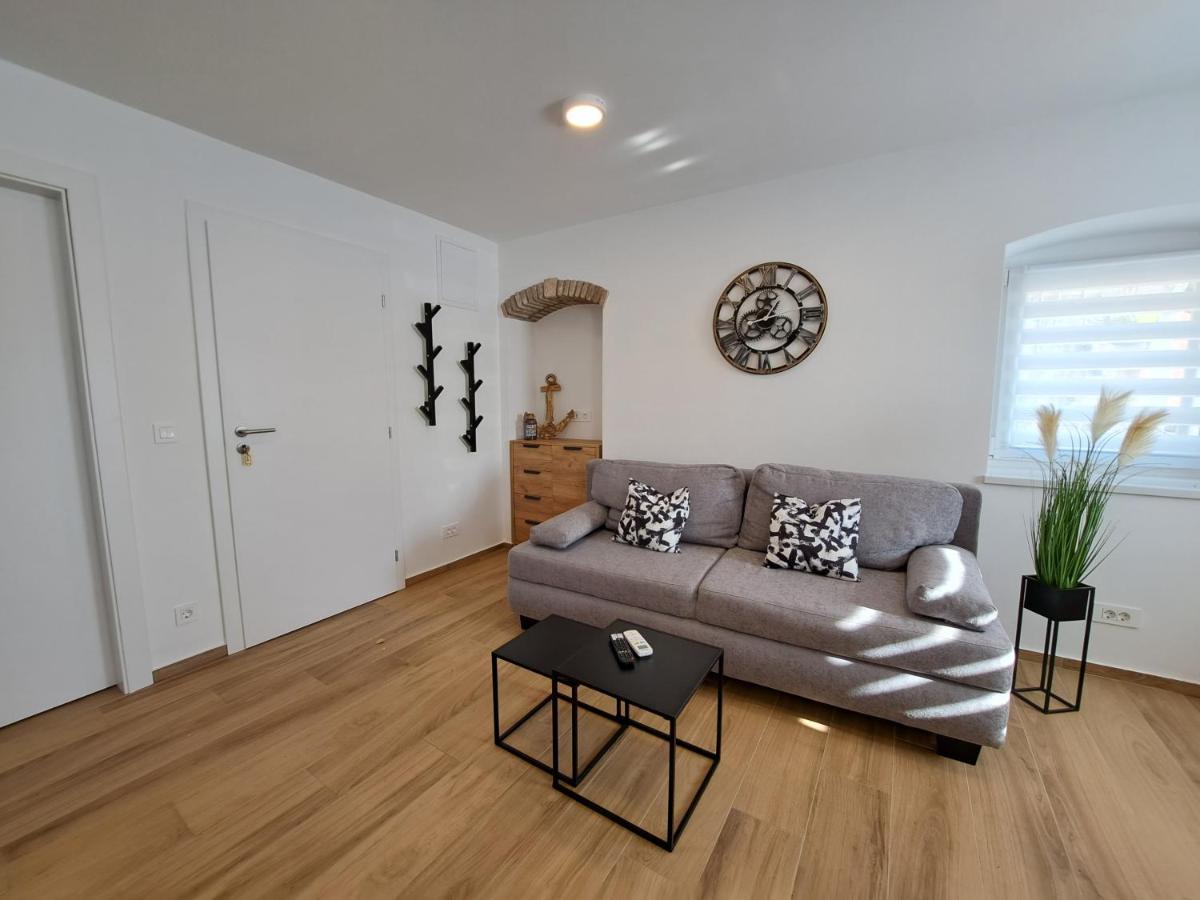Apartman Tea Mali Lošinj Buitenkant foto